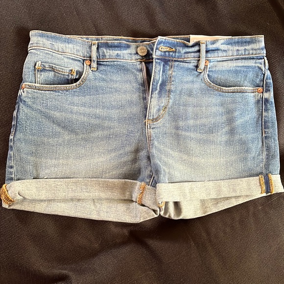 LOFT JEAN SHORTS - Picture 1 of 9
